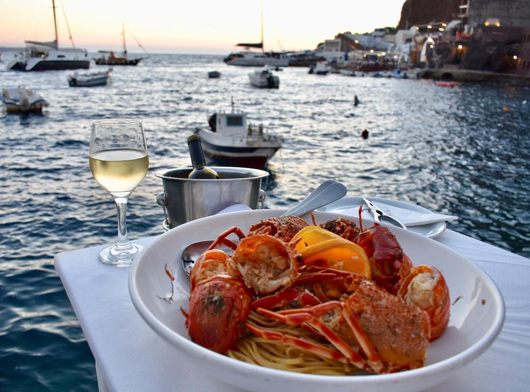 Sunset taverna dinner in Santorini